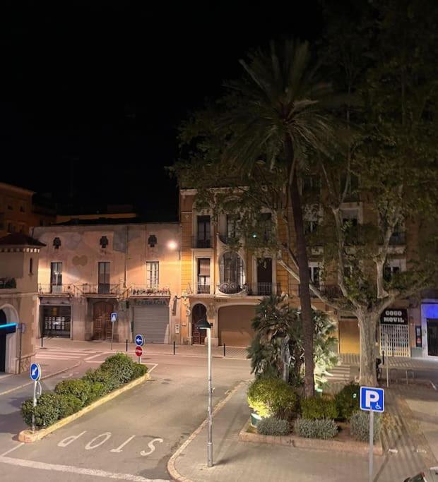 Piso Centrico Y Acogedor Apartment Figueres  Luaran gambar